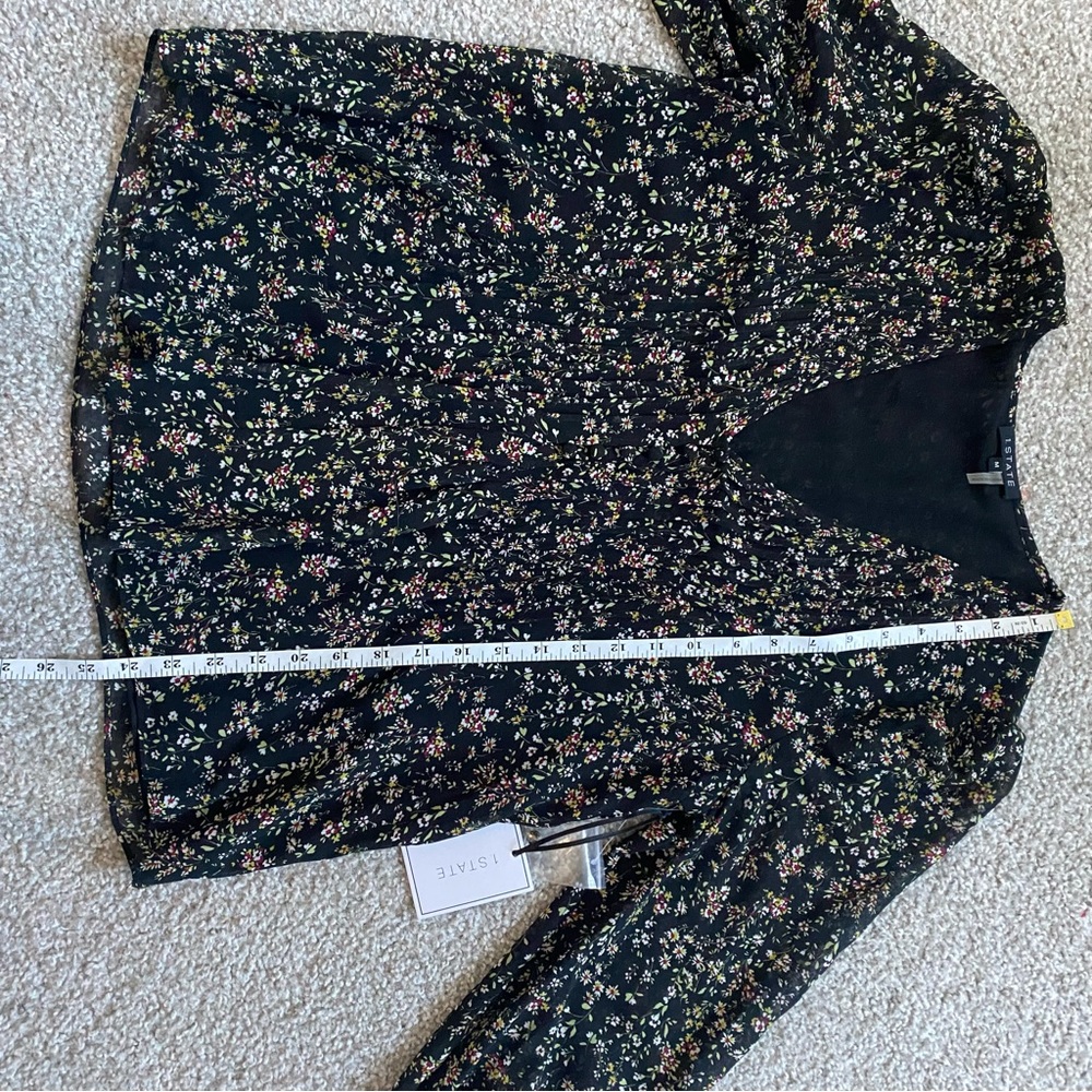 1. STATE V Neck Floral Blouse - Picture 6 of 11
